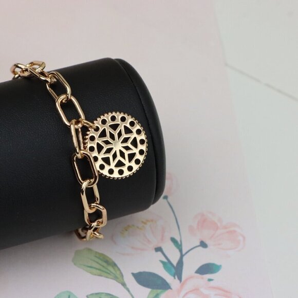 "Rose Gold Plated Bracelet with Cutout Floral Disc Charm, XPBL0880 - Picture 10 of 13